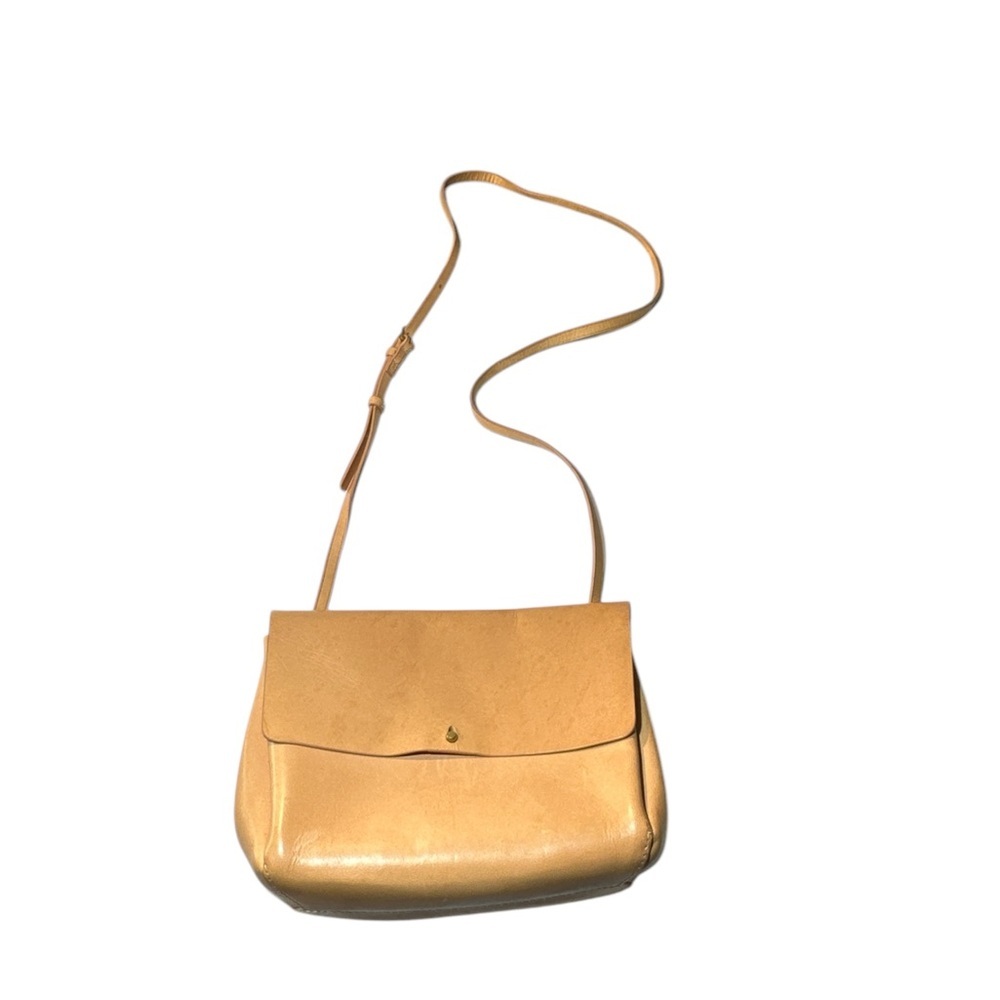 Auxiliary Tan Crossbody Bag with Elegant Flap Closure